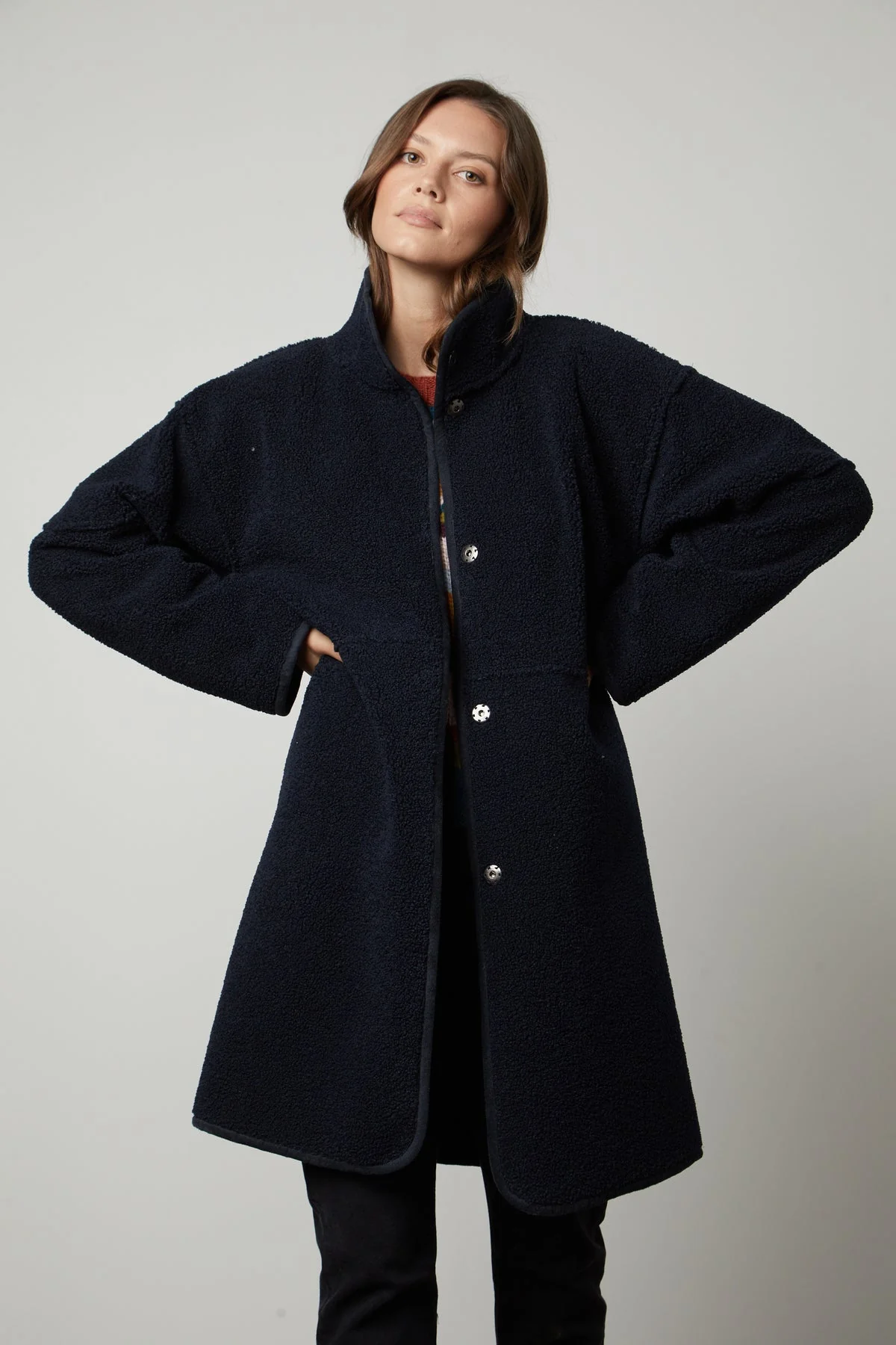 CARA SHERPA REVERSIBLE JACKET IN BLACK