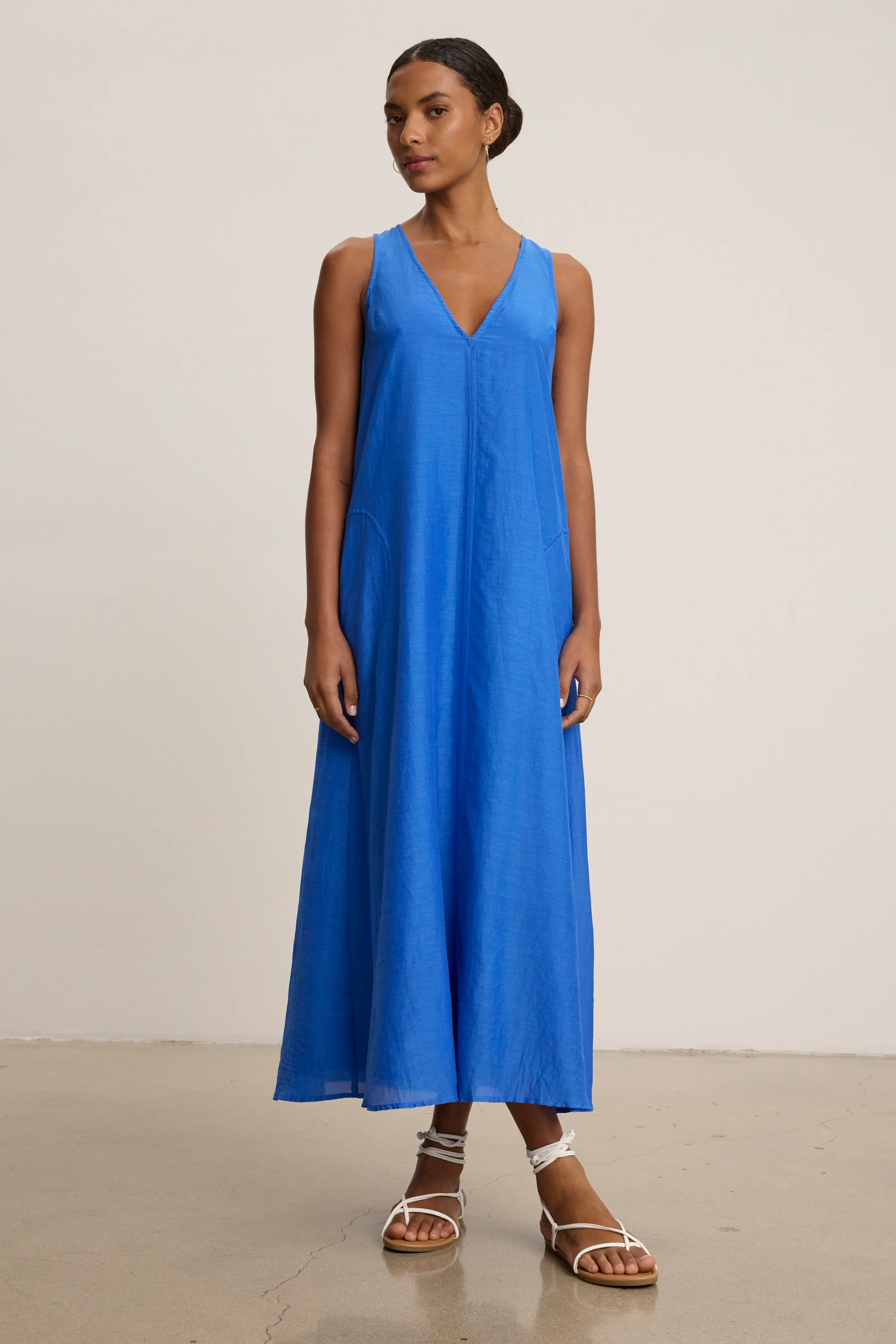 CAROL DRESS IN LAPIS - Image 4