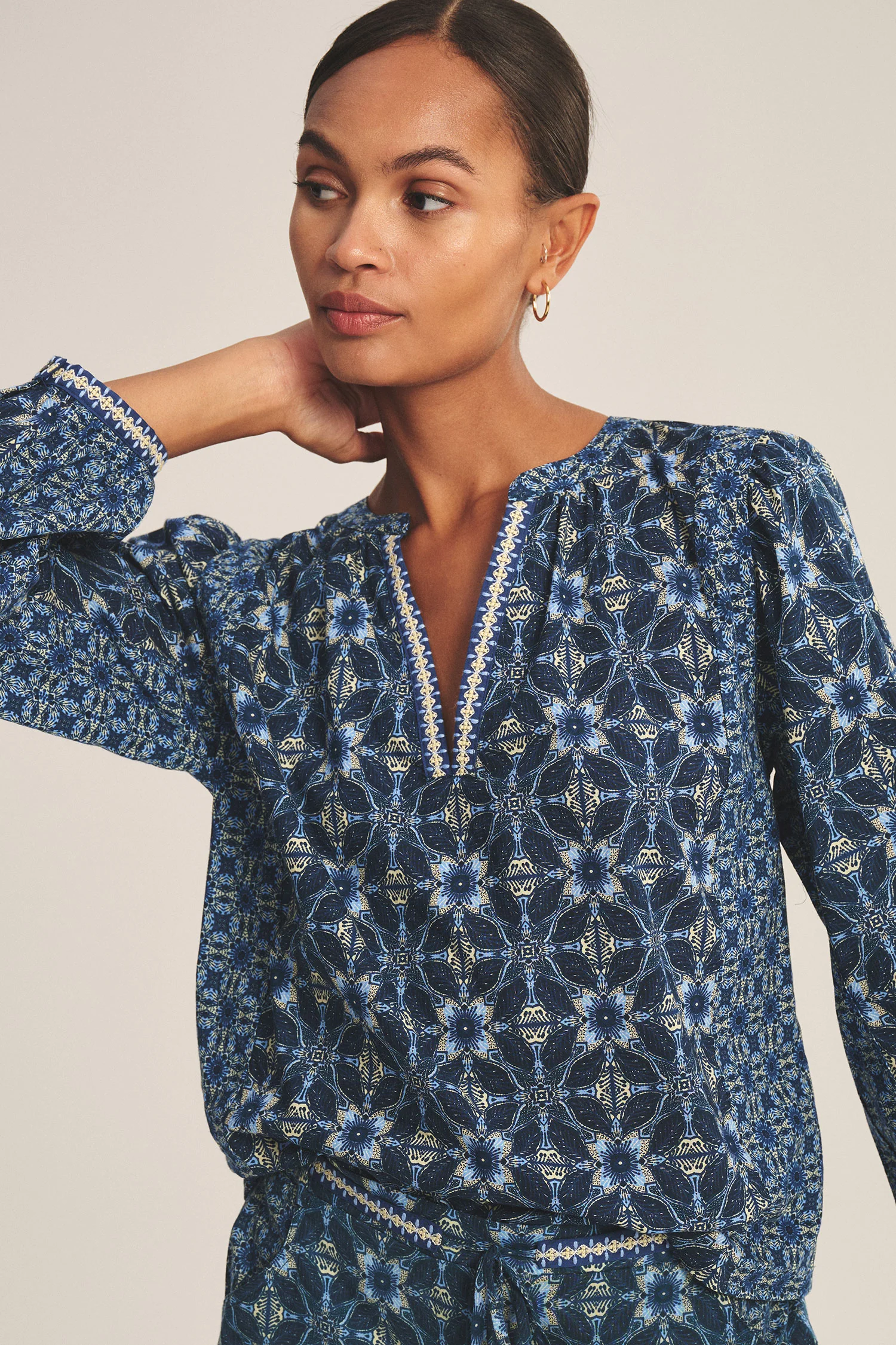CLAUDIE TOP IN NAVY - Image 4