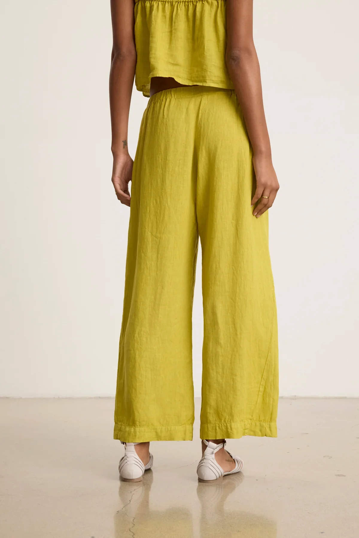 LOLA LINEN TROUSER IN DANDELION - Image 3