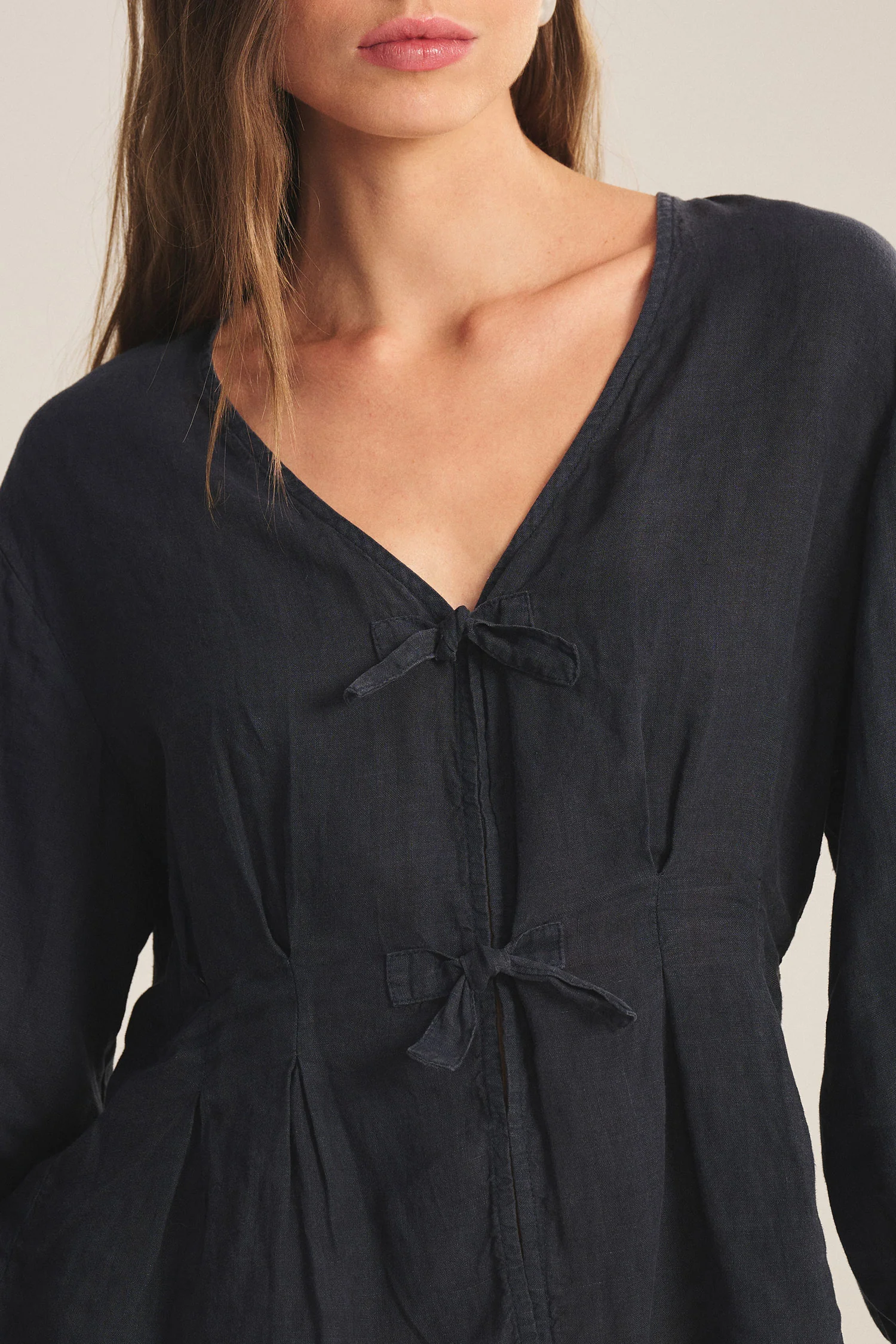 MARTHA LINEN TOP IN SHADOW - Image 5