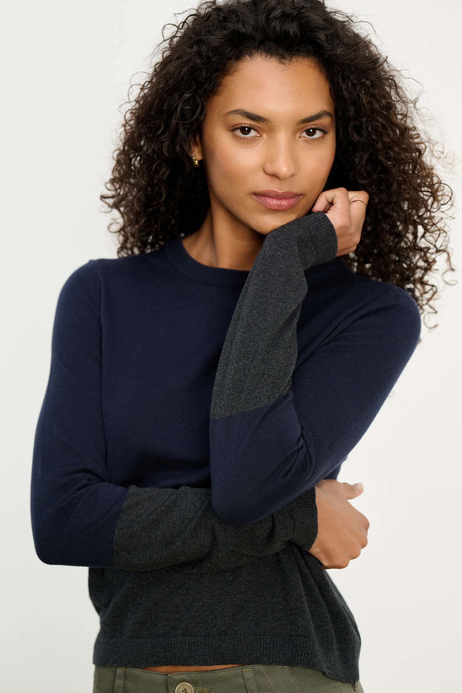 ROXY SWEATER IN NAVY - Image 3