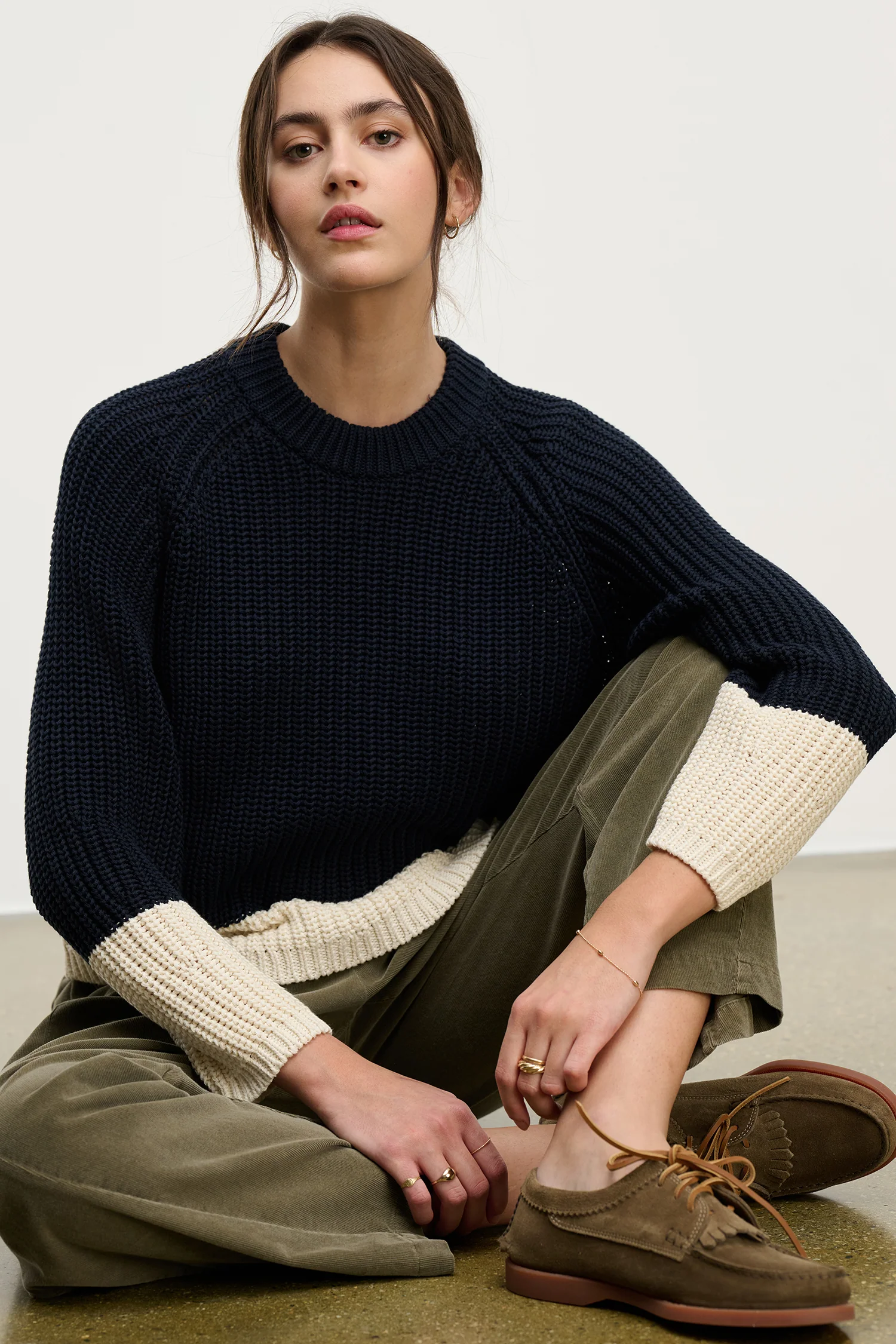 SHAY SWEATER IN NAVY - Image 6