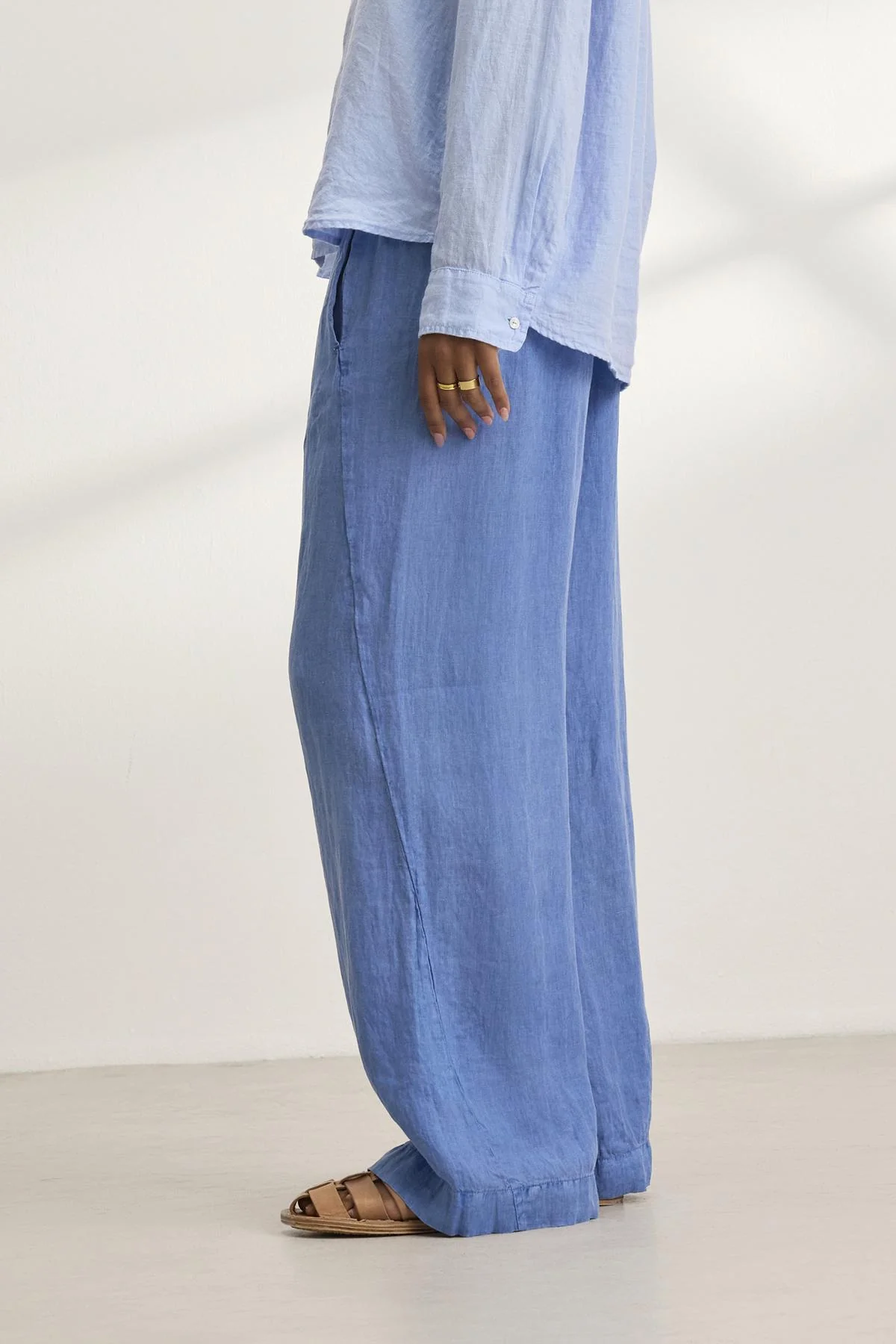 STEPHANIE LINEN PANT IN CHAMBRAY - Image 4