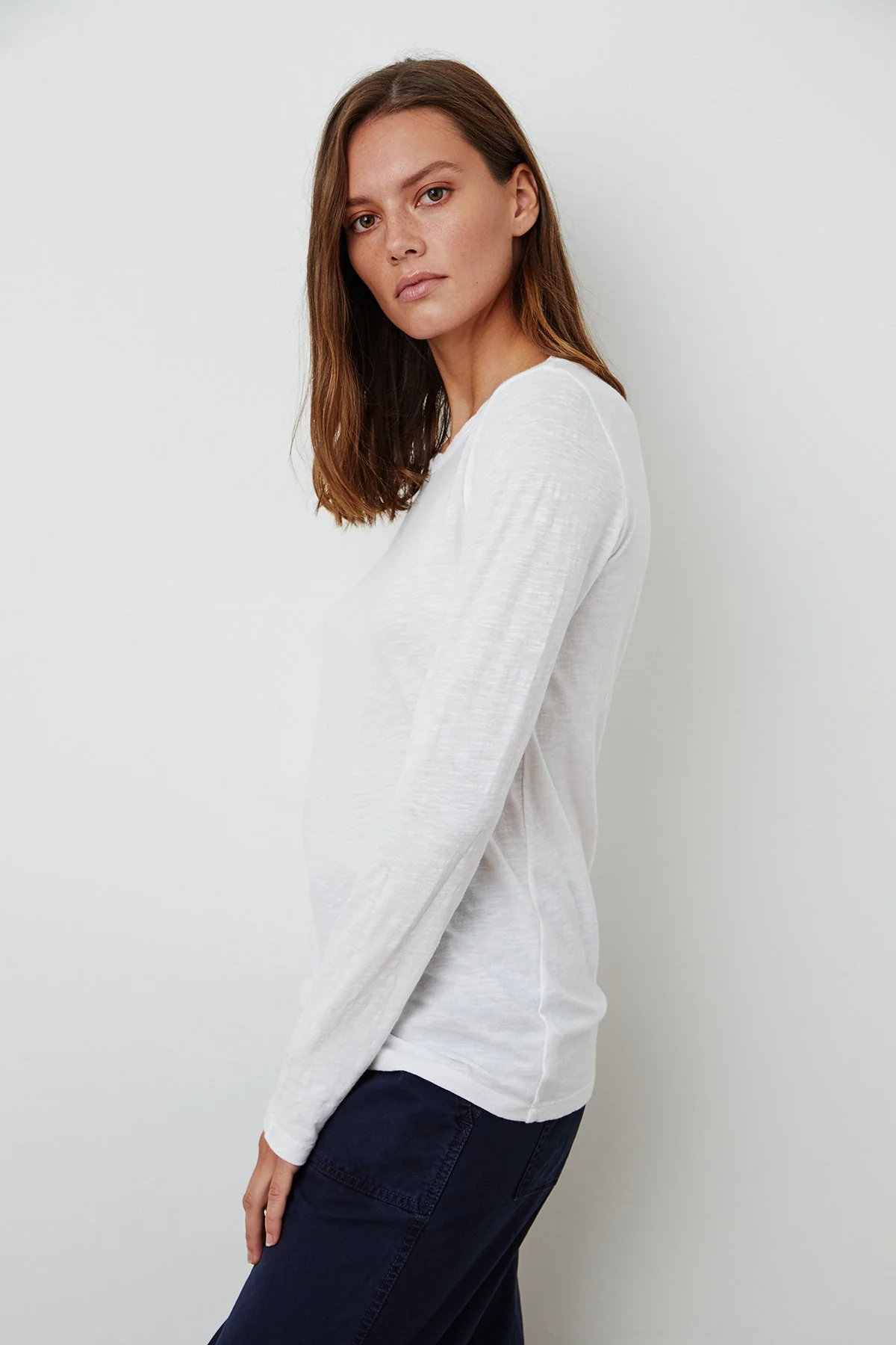 LIZ CITY COTTON SLUB T-SHIRT IN WHITE - Image 4