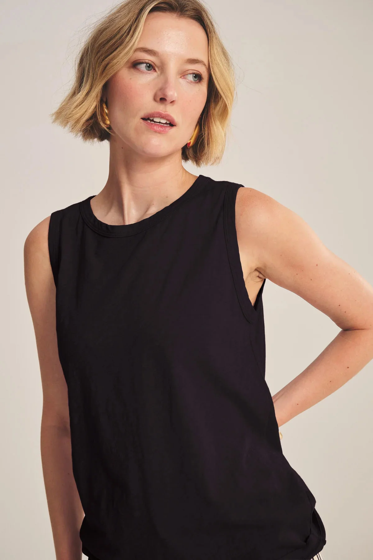 TAURUS COTTON SLUB TOP IN BLACK - Image 2